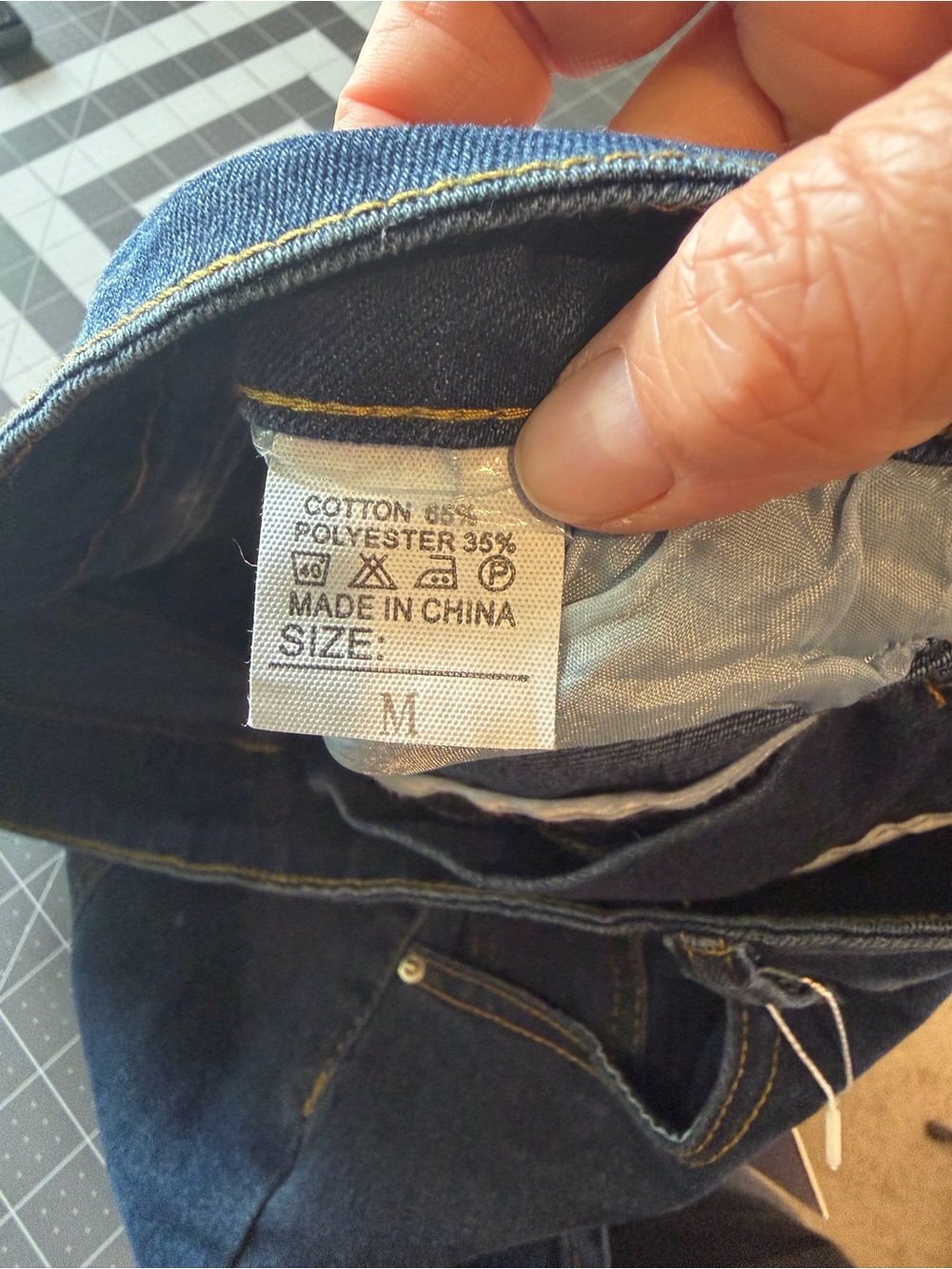 3/$20 Cothqiue Classic Blue Denim Mini Skirt - Women's - Picture 4 of 4